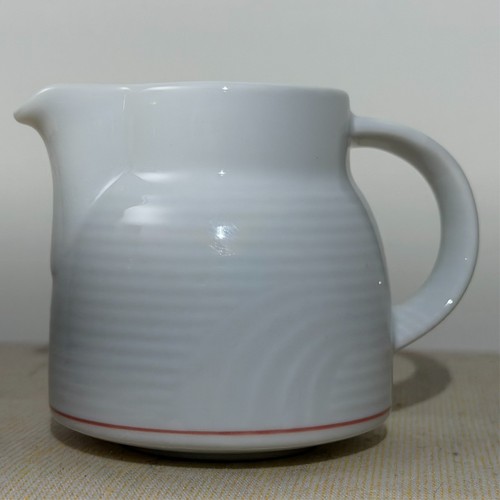 Kleines milchkännchen - kleines,